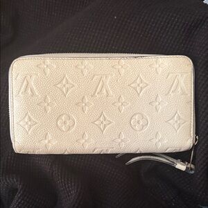 Louis Vuitton Embossed Leather Zippy Wallet - Cream